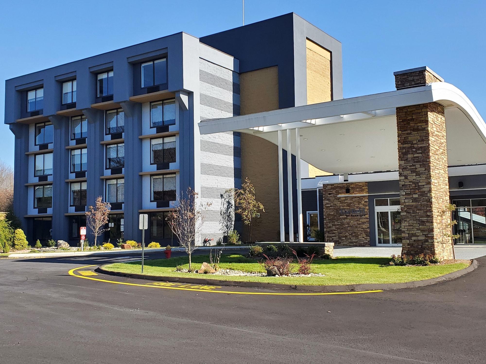 Fairfield Inn & Suites Springfield انفيلد المظهر الخارجي الصورة