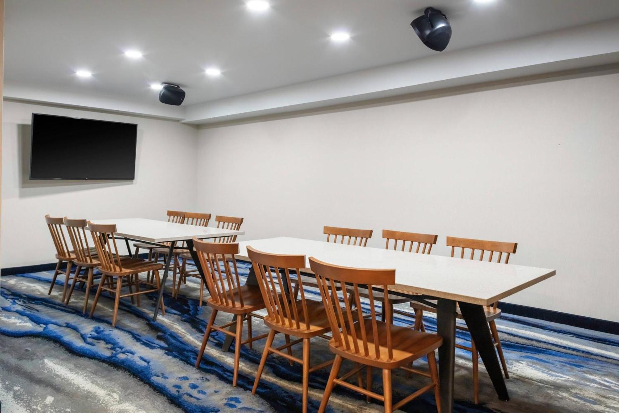 Fairfield Inn & Suites Springfield انفيلد المظهر الخارجي الصورة